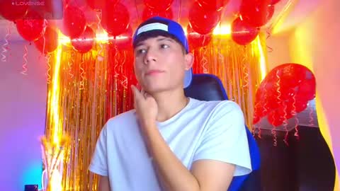 Snapshot of bryam_hot chatting on September 9, 1:16 am BRYAM INDEPENDENT MODEL online show from September 9, 1:16 am