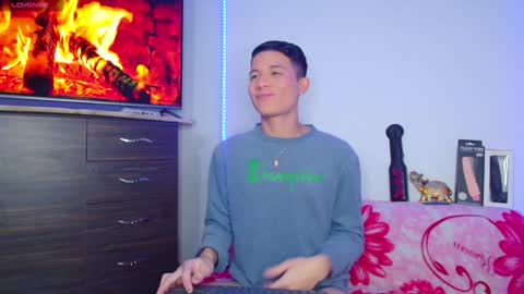 Snapshot of bryam_hot chatting on January 28, 1:50 am BRYAM INDEPENDENT MODEL online show from January 28, 1:50 am