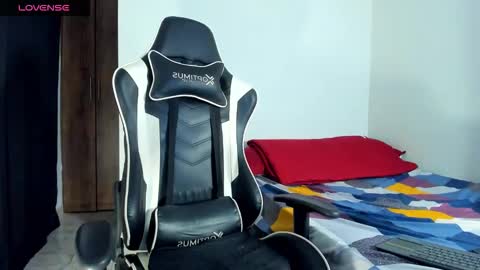 bryan_oficials online show from September 26, 5:04 am