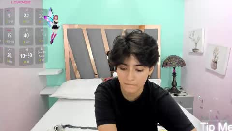 Snapshot of bryce_evans chatting on October 30, 8:53 pm B R Y C E  online show from October 30, 8:53 pm