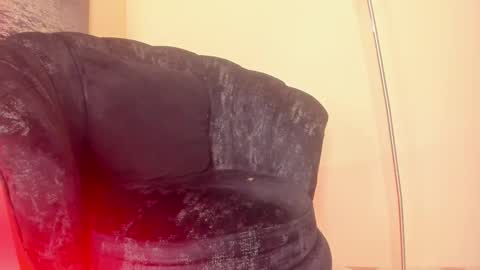 Bryxon  online show from March 12, 3:18 pm