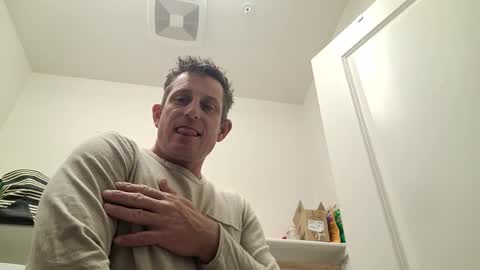 btownstud online show from December 20, 9:32 am