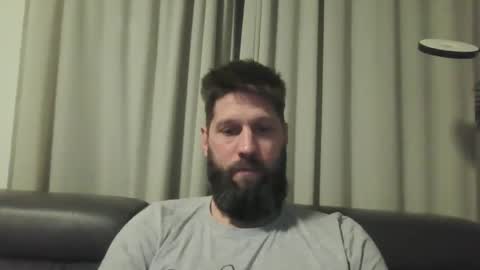 bubblebee1982 online show from December 4, 8:23 pm