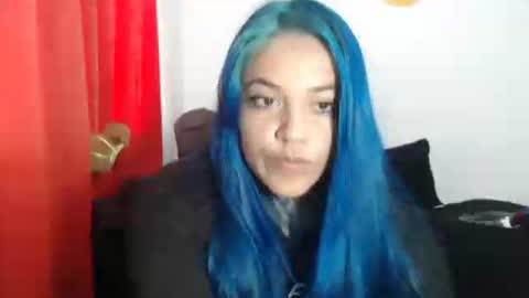 Bubble online show from January 18, 2:02 pm