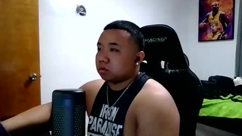 buffsexyman24 online show from March 28, 12:34 am