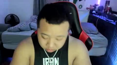 buffsexyman24 online show from March 3, 3:52 am