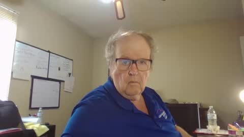 bullfrogg5050 online show from September 18, 10:14 pm