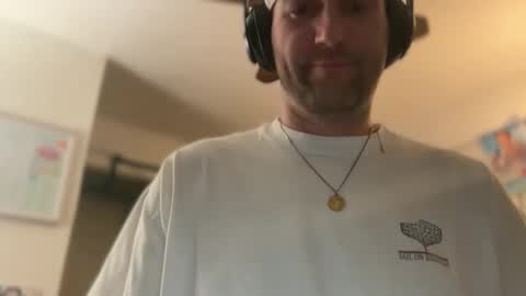 bumlover4567 online show from May 12, 6:11 am