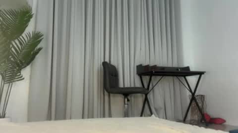 zy online show from June 26, 3:28 pm