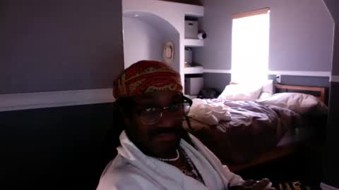 Bungalow Entertainment online show from October 19, 8:02 pm