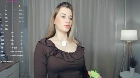 Theya online show from January 8, 7:25 am