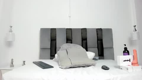 bunny online show from February 26, 3:21 pm