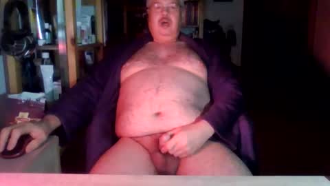 Snapshot of busibaer666 chatting on January 5, 4:36 am busi online show from January 5, 4:36 am