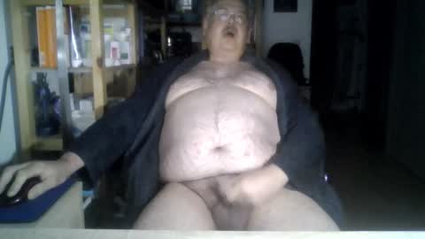 Snapshot of busibaer666 chatting on October 28, 2:12 am busi online show from October 28, 2:12 am