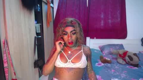 butterfly_rouse online show from February 15, 12:37 pm