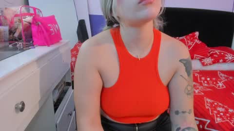     online show from December 4, 8:23 pm