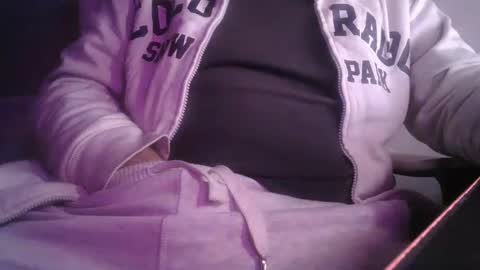 Snapshot of c534963 chatting on January 12, 10:43 pm supersperm online show from January 12, 10:43 pm