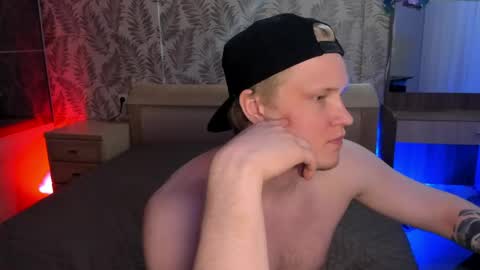 James online show from April 20, 11:30 pm