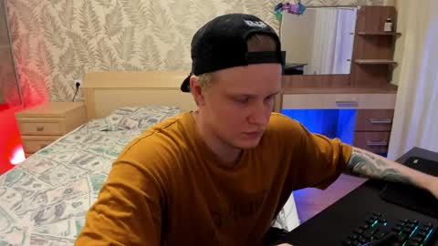 James online show from April 18, 11:38 pm