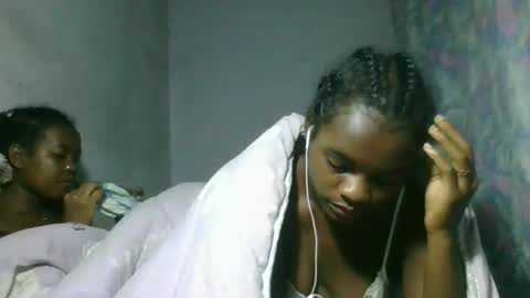 caella98 online show from April 9, 6:19 am