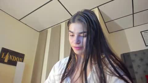 caitlingomez0 online show from December 23, 11:05 am