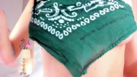 Caitlyn  online show from January 27, 5:04 pm