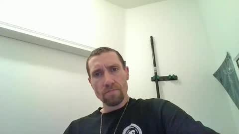 calbry82 online show from April 3, 2:40 am