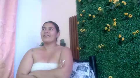 calimasalas2 online show from February 17, 1:15 am