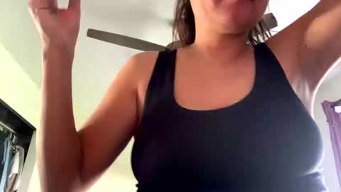 Snapshot of calishop1 chatting on October 22, 6:09 pm calishop1 online show from October 22, 6:09 pm