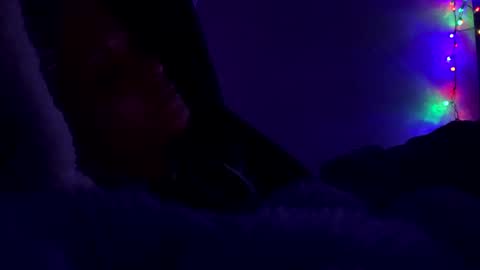 Snapshot of calishop1 chatting on February 10, 4:08 am calishop1 online show from February 10, 4:08 am