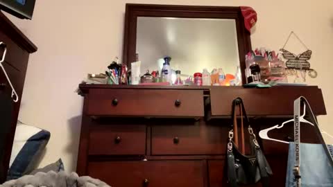 calishop1 online show from November 14, 3:20 am