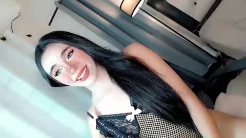 call_me_nina online show from May 30, 8:02 am
