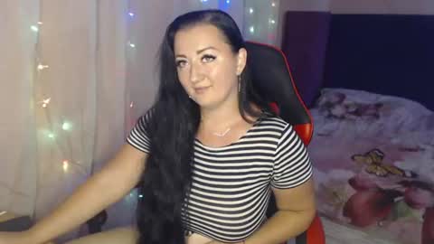 Shaya online show from June 11, 2:26 pm