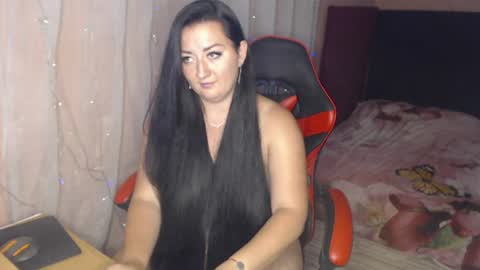 Shaya online show from June 15, 3:48 pm