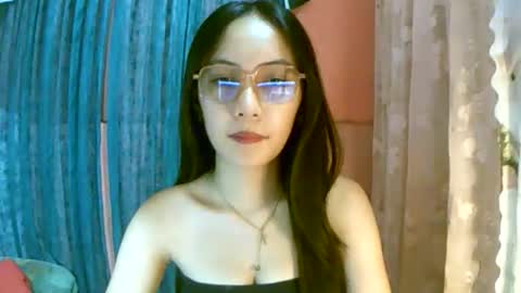 Freya online show from October 14, 9:23 am