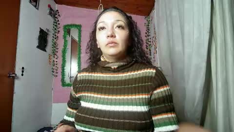 paula online show from May 18, 4:18 am