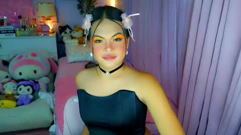 Mia online show from March 25, 5:47 am