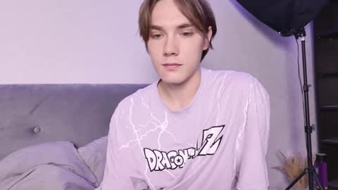 Snapshot of callmenineoneseven chatting on October 2, 11:03 pm Nick online show from October 2, 11:03 pm