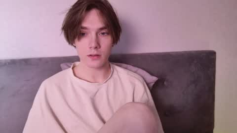 Nick online show from December 13, 11:44 pm