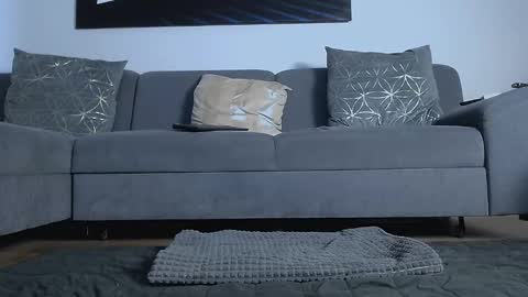 Calvin  online show from February 16, 6:32 am