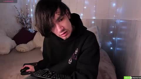 Calvin Owens online show from November 17, 3:09 am