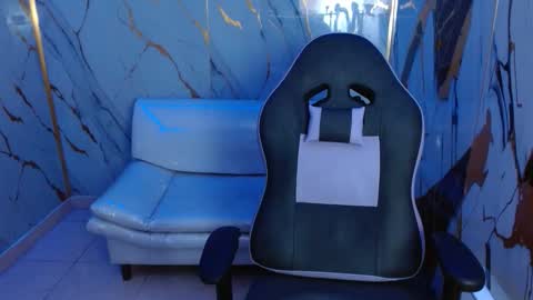 cam_xman online show from April 19, 6:10 pm