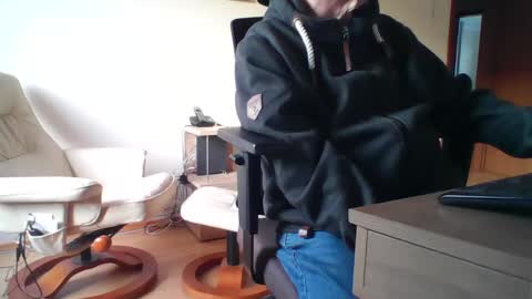 Snapshot of camcologne chatting on February 2, 4:11 pm camcologne online show from February 2, 4:11 pm