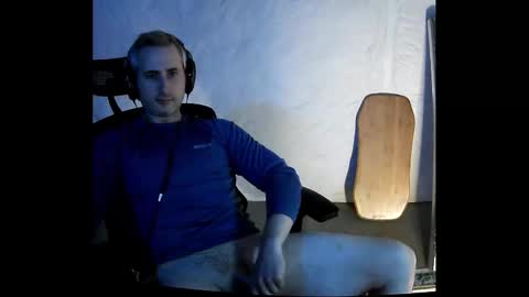 Snapshot of camcrusader chatting on October 8, 11:43 pm herp derp online show from October 8, 11:43 pm