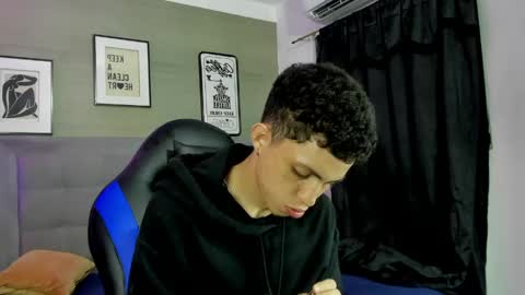 CAMERON online show from April 19, 3:18 am