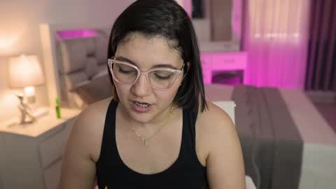 Camila buitrago online show from January 1, 8:58 pm