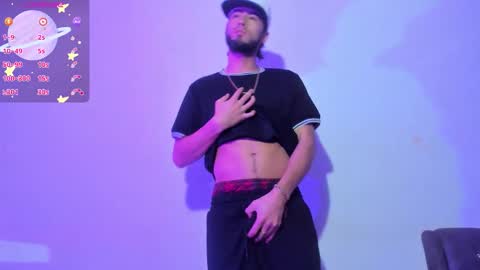  s online show from February 15, 5:21 am