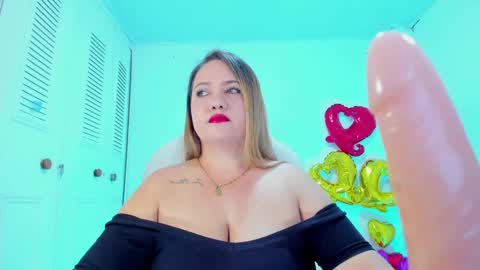 camilaa foxxx online show from February 15, 6:44 pm