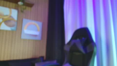    online show from November 20, 8:57 am