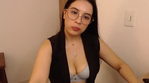 camilacarter online show from November 15, 1:29 am